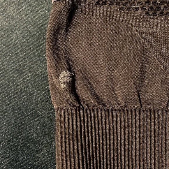 Fabletics low support sports bra in dark grey with lavender lining size Small - Picture 5 of 6